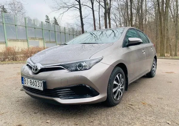 toyota białystok Toyota Auris cena 52500 przebieg: 78000, rok produkcji 2015 z Białystok